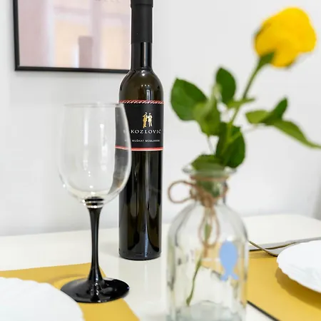 아파트 Colosseum Garden 풀라