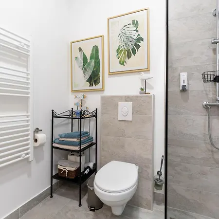 Colosseum Garden * بولا