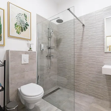 شقة Colosseum Garden *