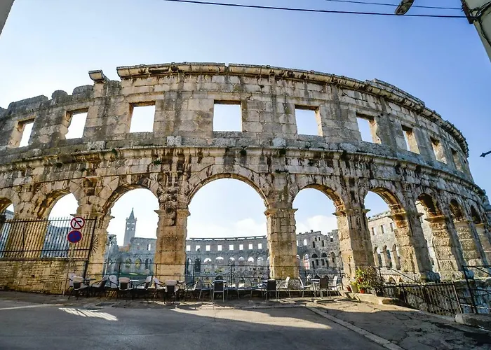 Colosseum Garden