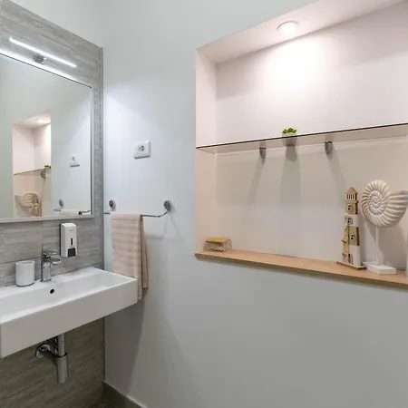 Apartment Colosseum Garden Pula