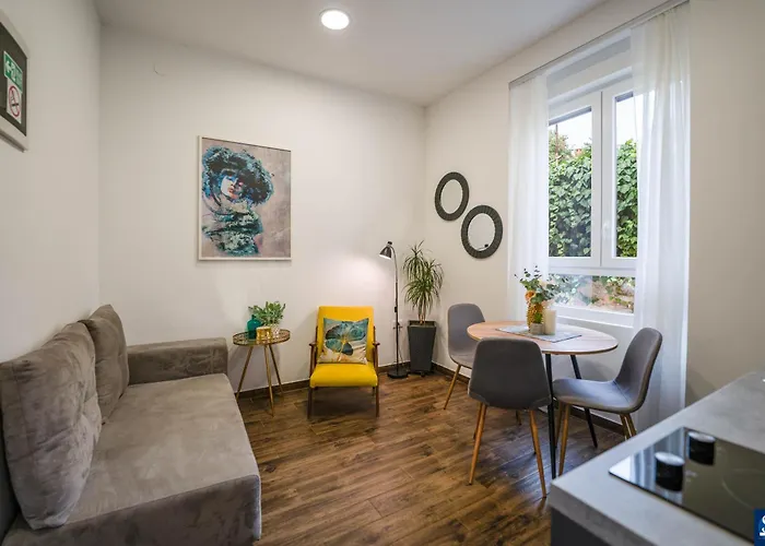 Colosseum Garden Apartamento *